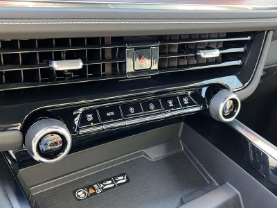 2025 Chevrolet Suburban 4WD Premier