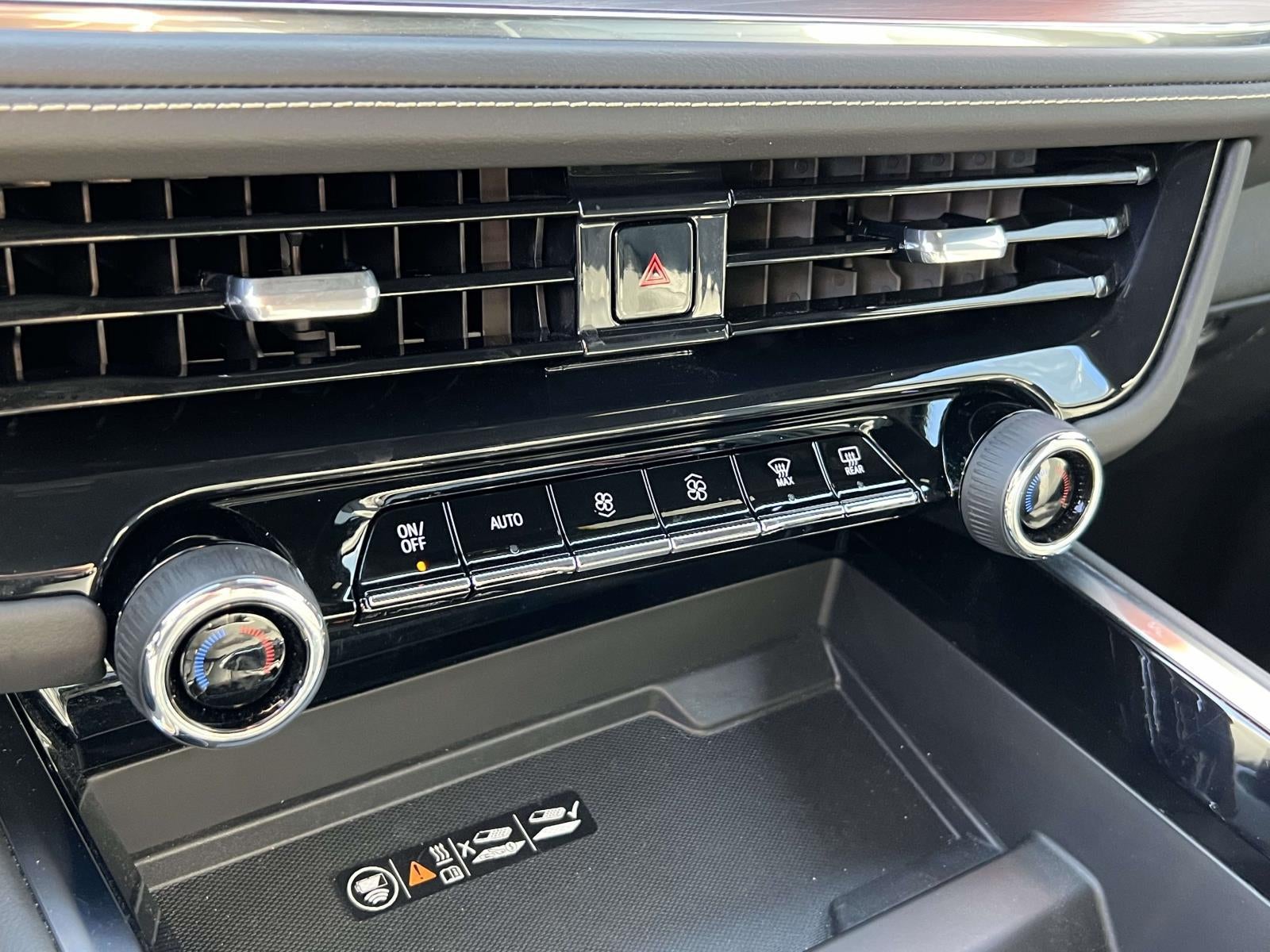 2025 Chevrolet Suburban 4WD Premier