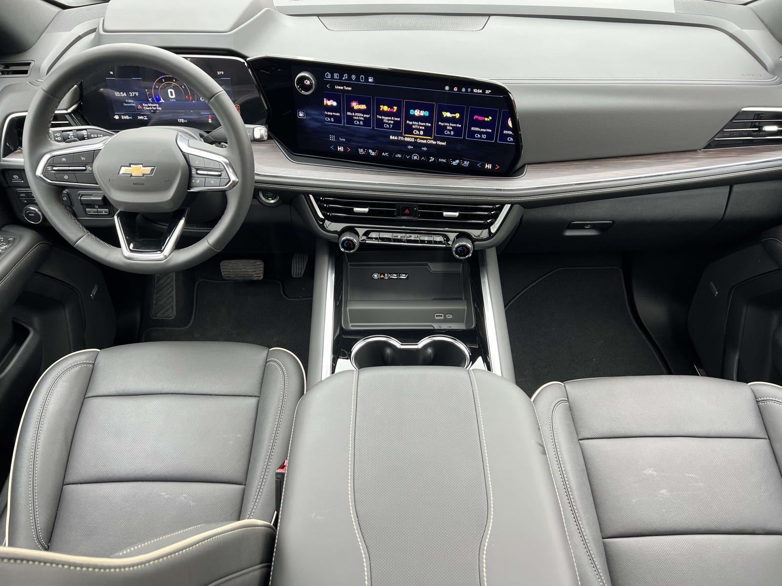 2025 Chevrolet Suburban 4WD Premier