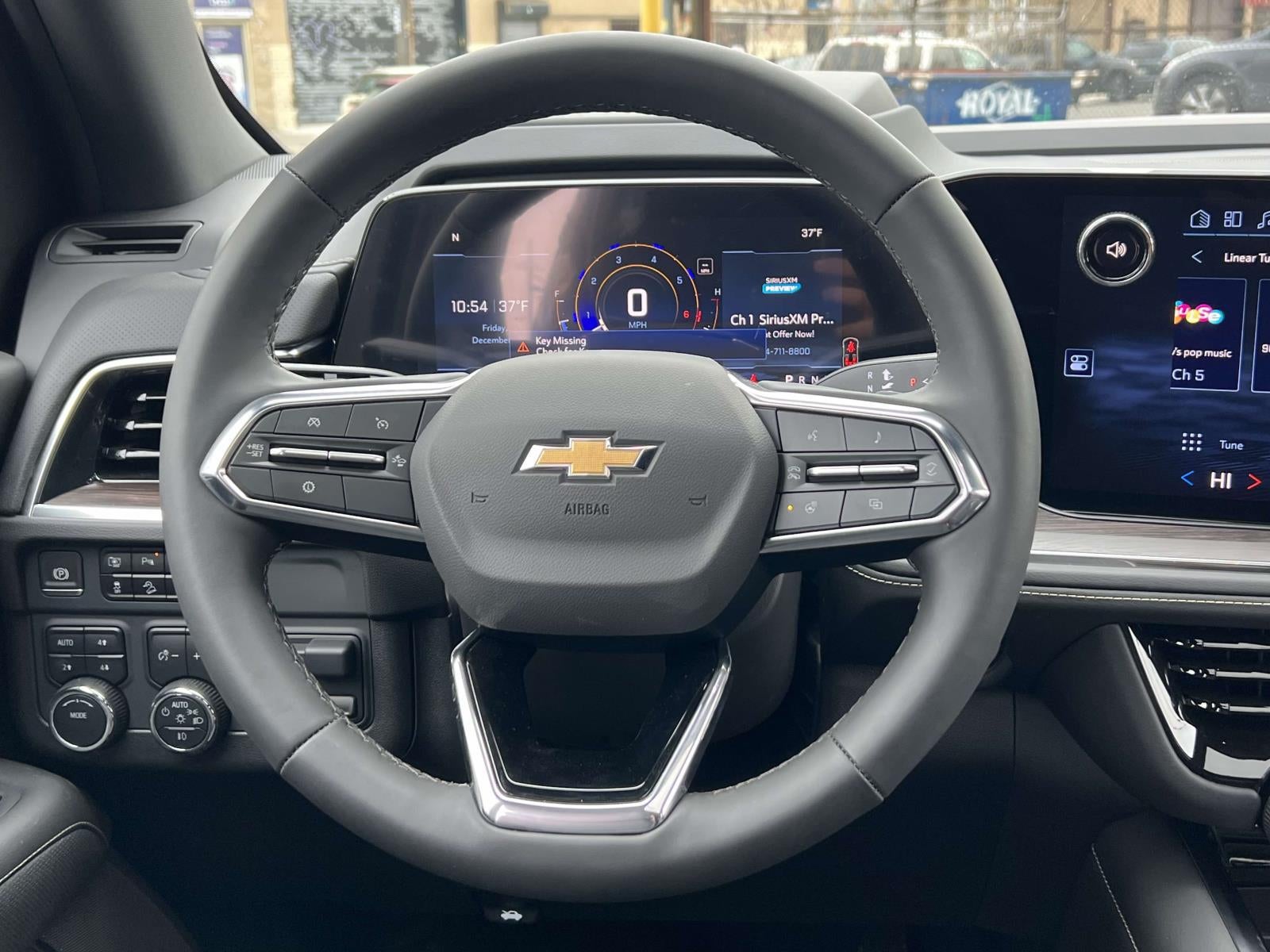 2025 Chevrolet Suburban 4WD Premier