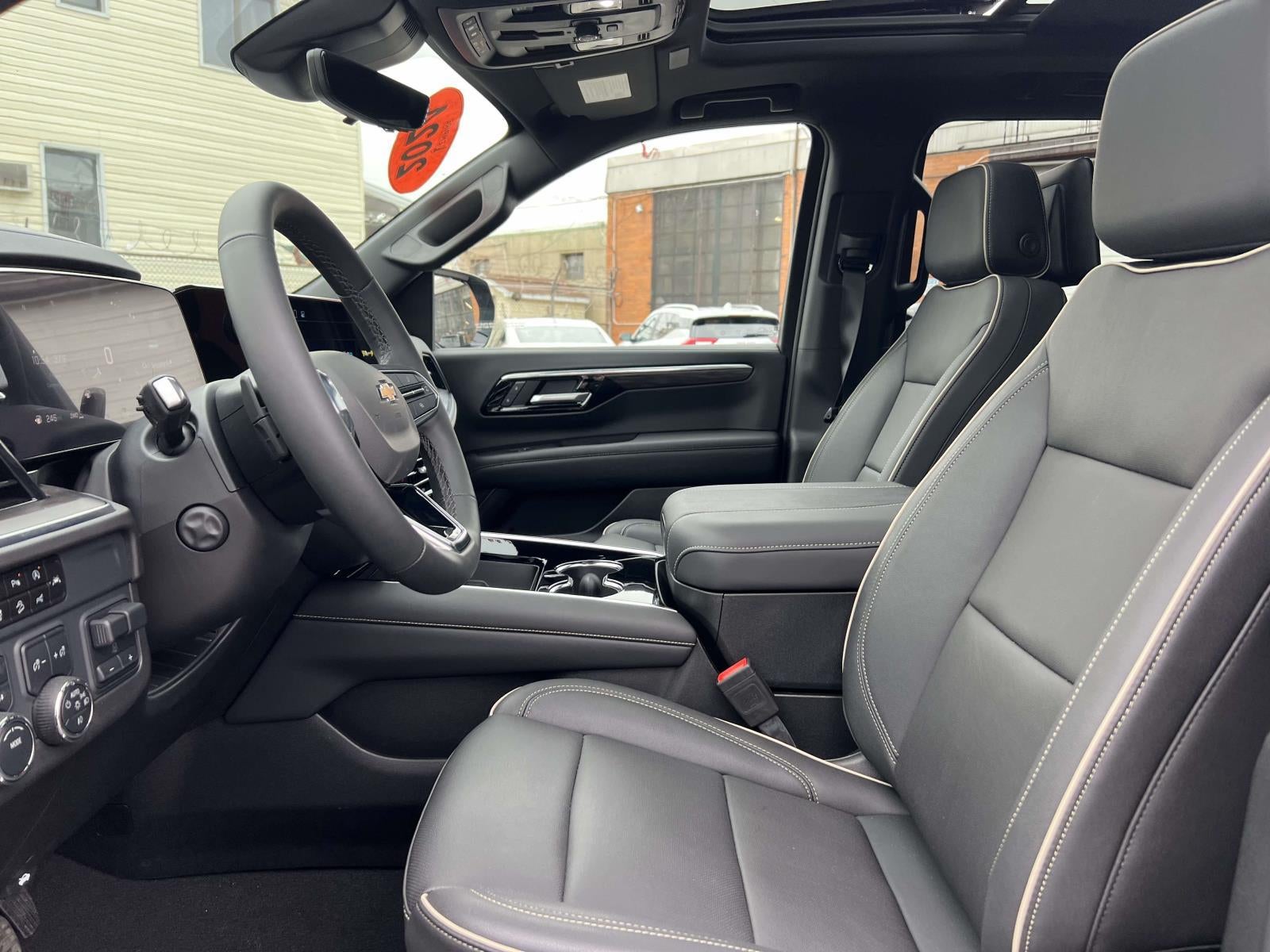 2025 Chevrolet Suburban 4WD Premier