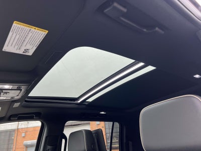 2025 Chevrolet Suburban 4WD Premier