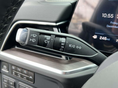 2025 Chevrolet Suburban 4WD Premier