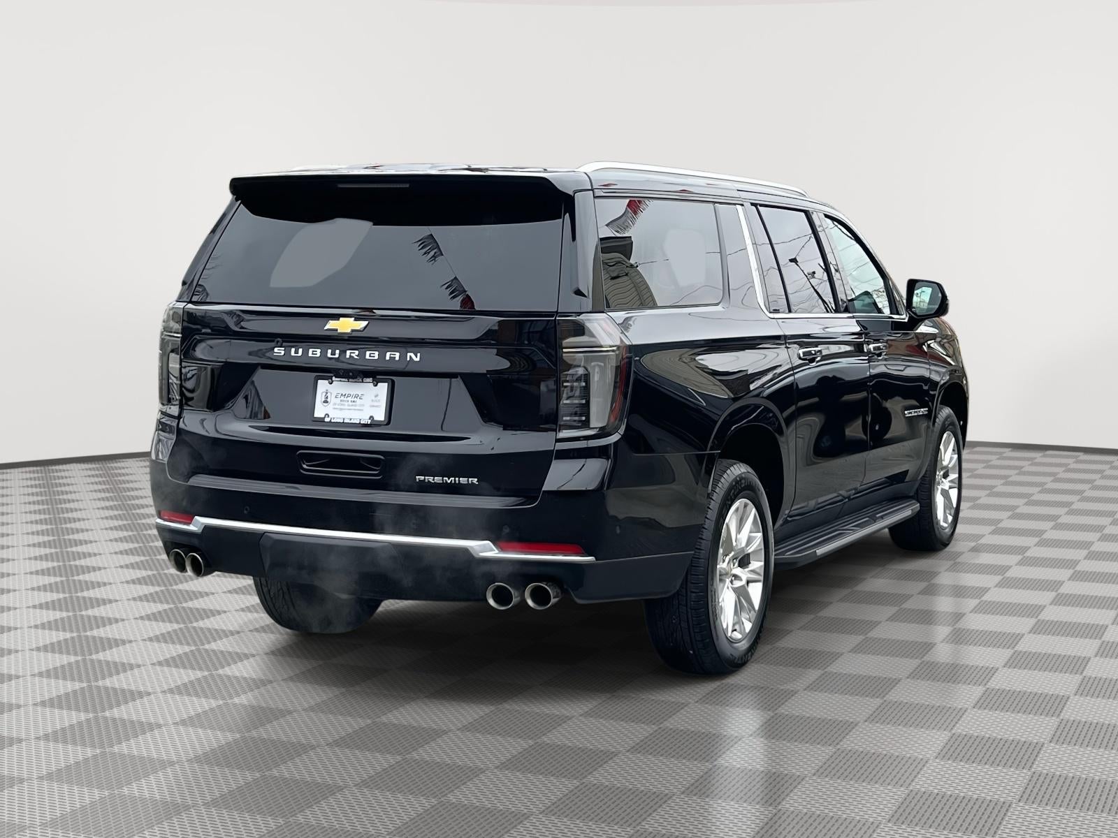 2025 Chevrolet Suburban 4WD Premier