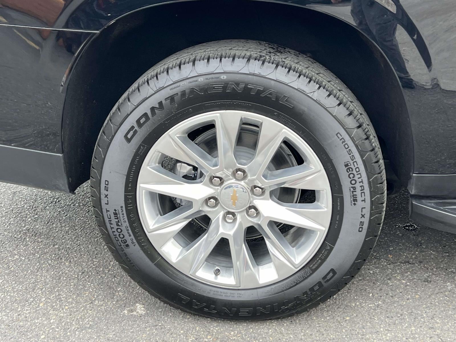 2025 Chevrolet Suburban 4WD Premier