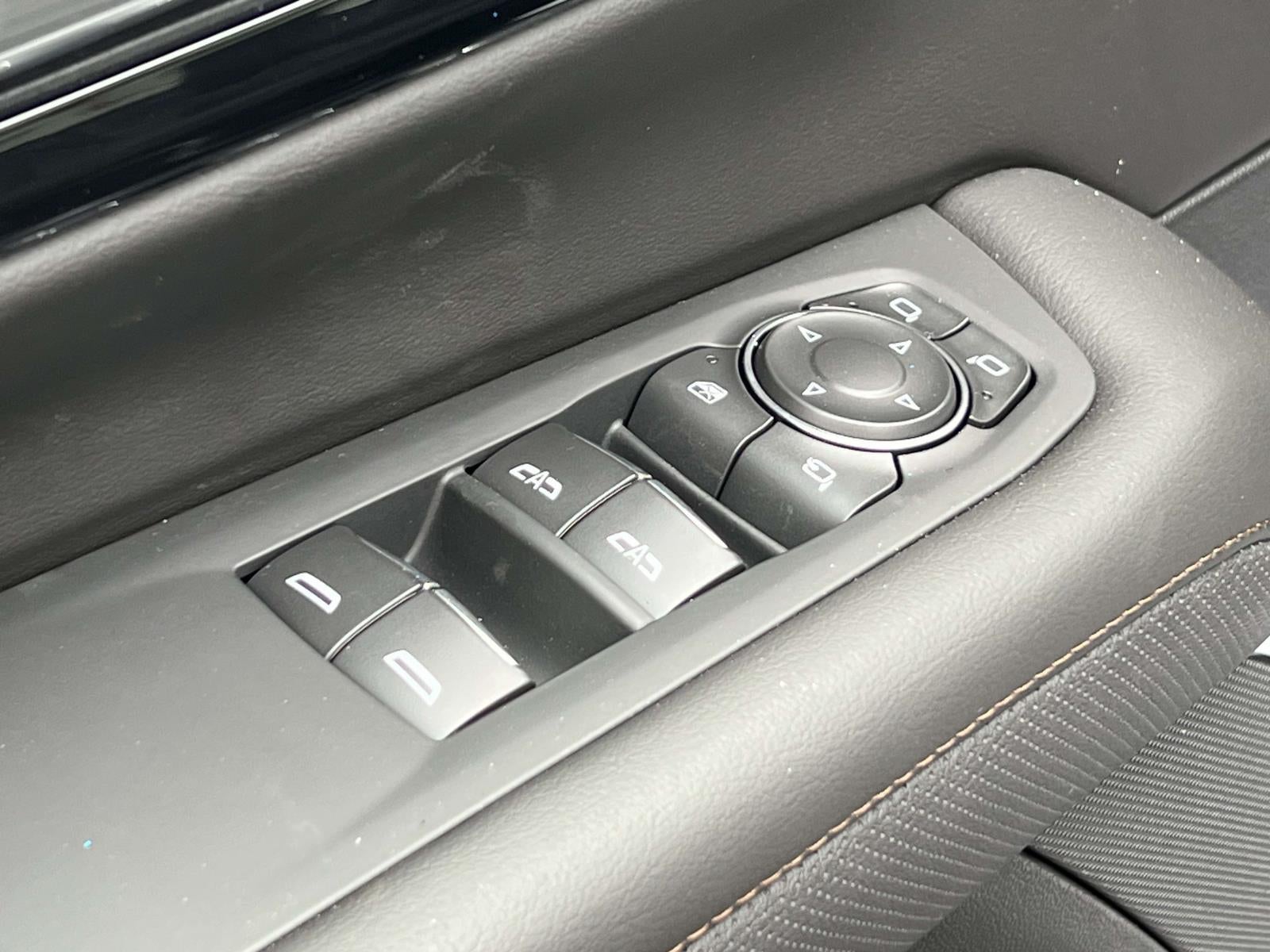 2025 Chevrolet Suburban 4WD High Country