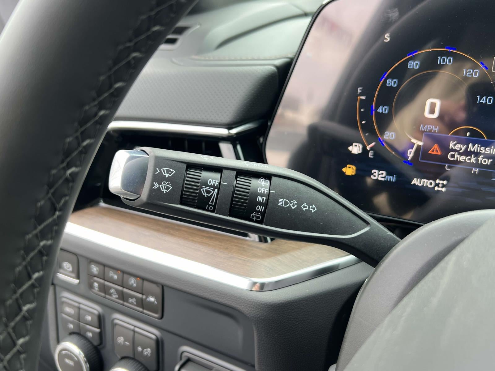 2025 Chevrolet Suburban 4WD High Country