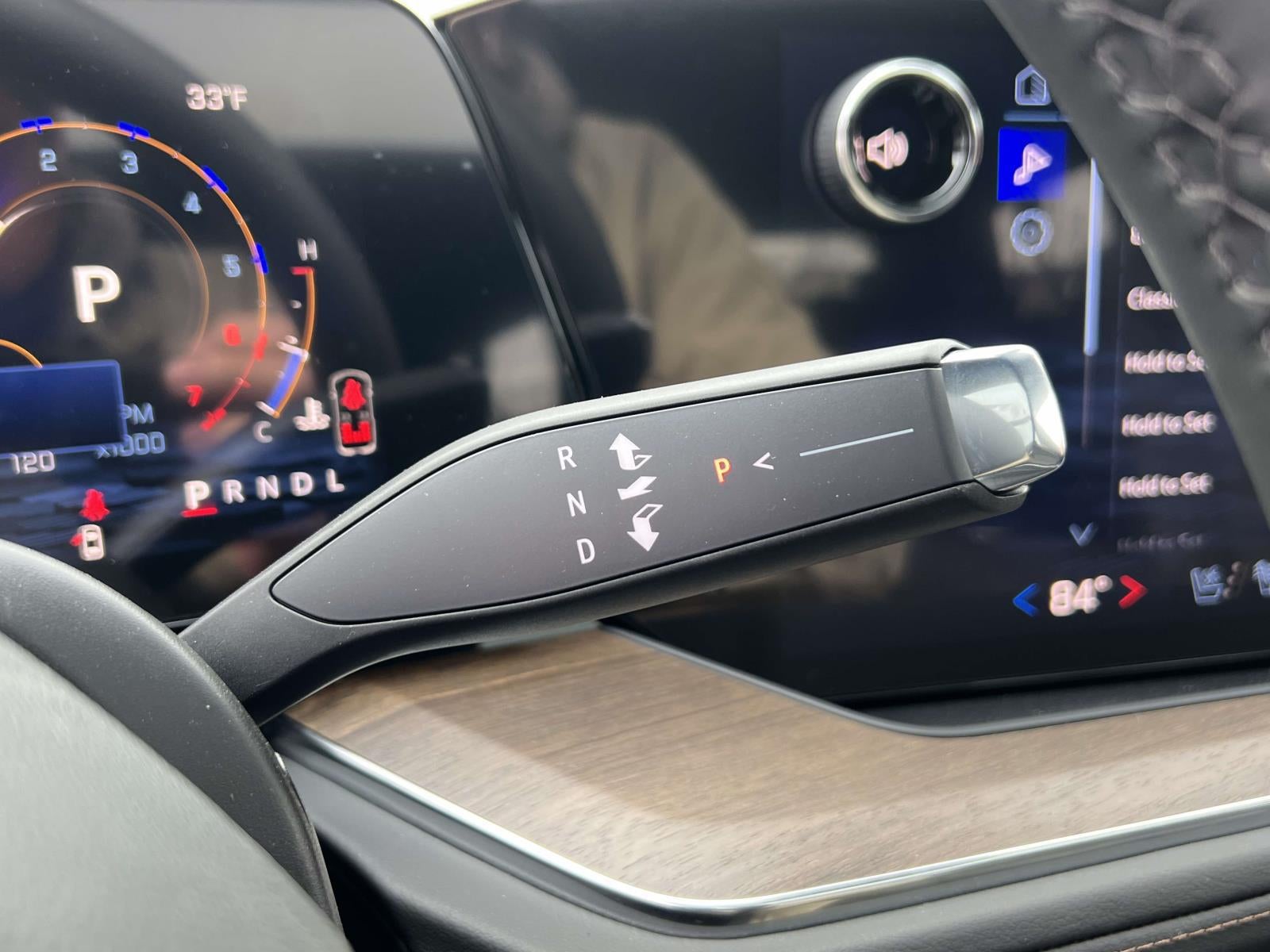 2025 Chevrolet Suburban 4WD High Country