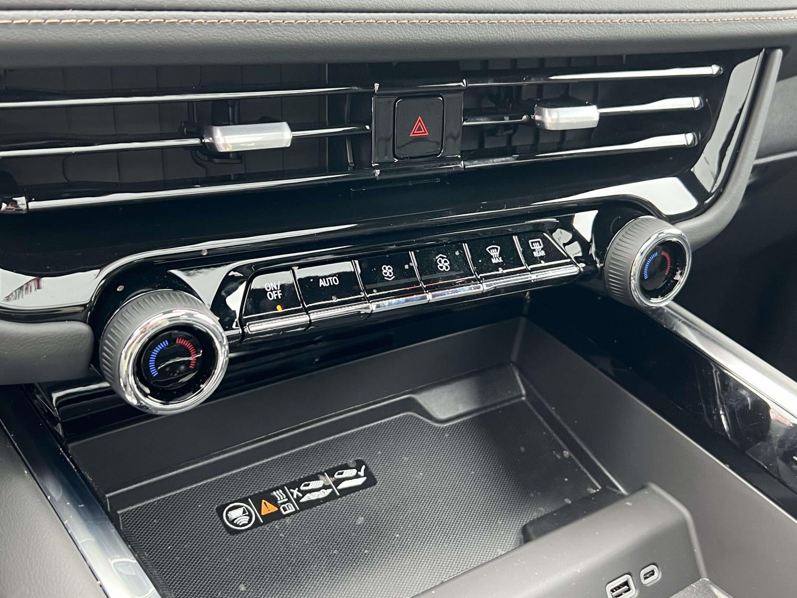 2025 Chevrolet Suburban 4WD High Country