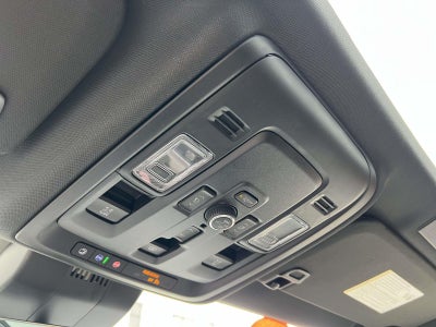 2025 Chevrolet Suburban 4WD High Country