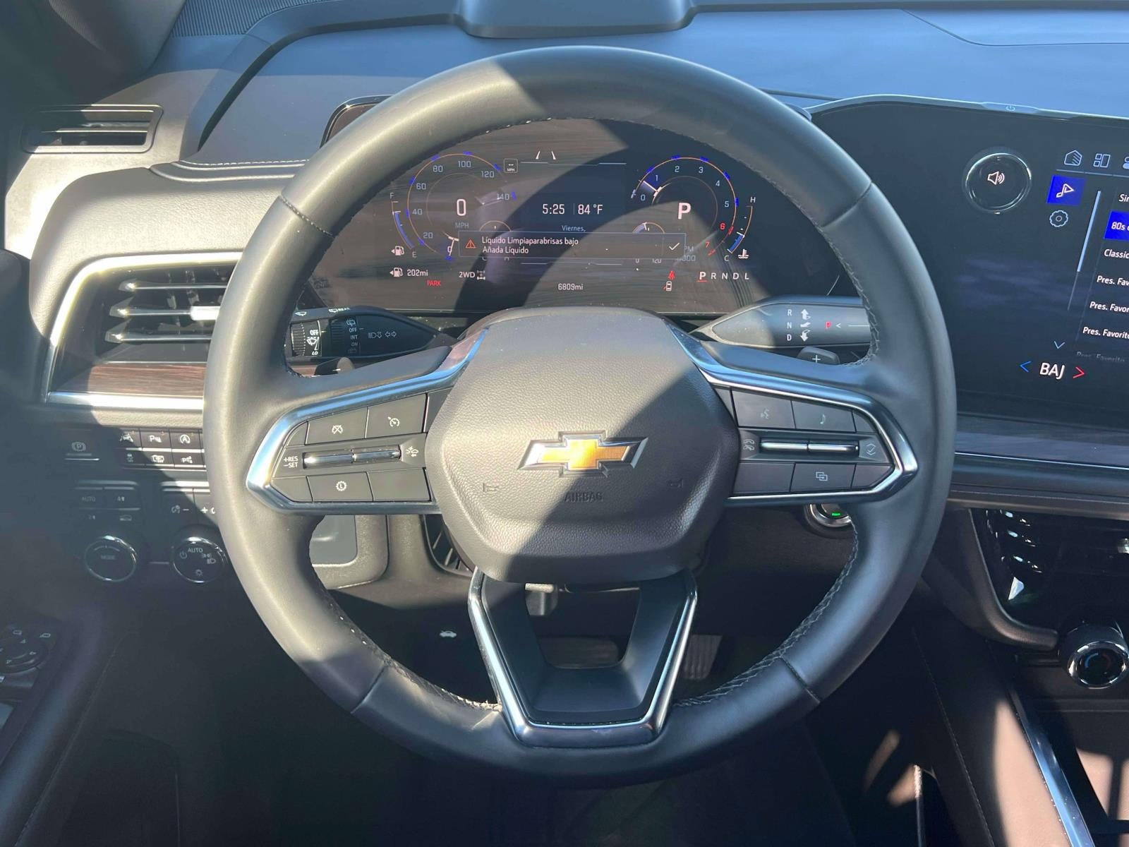 2025 Chevrolet Tahoe 4WD LS
