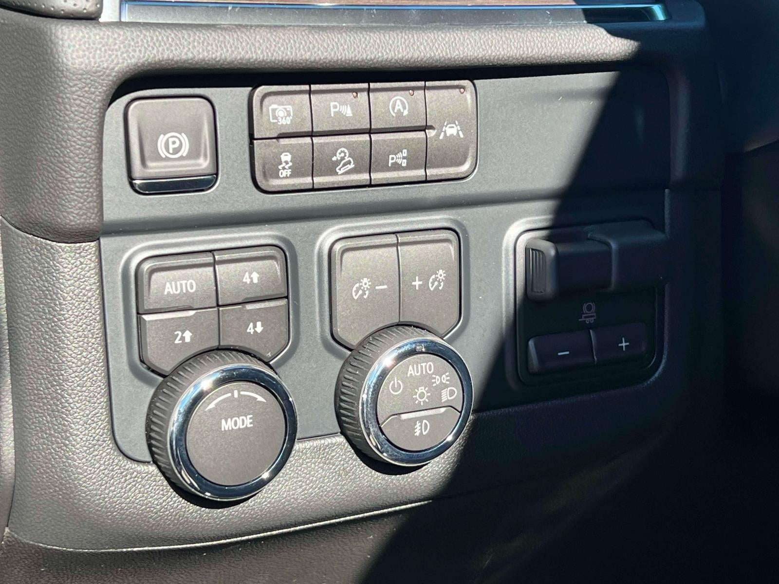 2026 Chevrolet Tahoe 4WD Premier