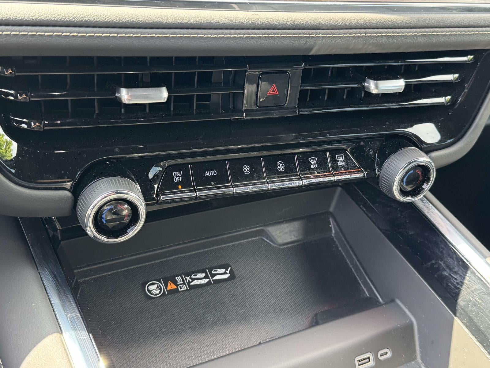 2025 Chevrolet Tahoe 4WD Premier
