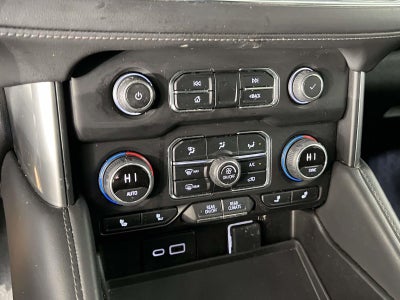 2023 Chevrolet Suburban 4WD LT