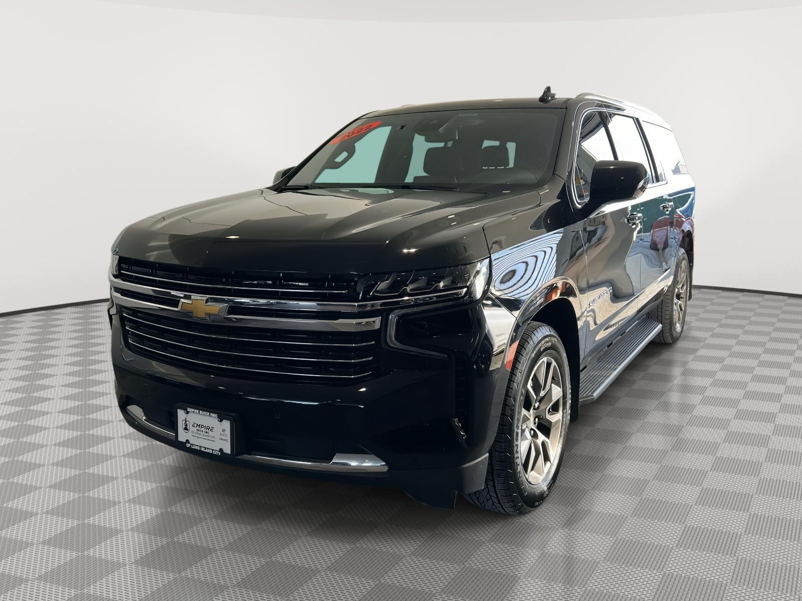 2023 Chevrolet Suburban 4WD LT