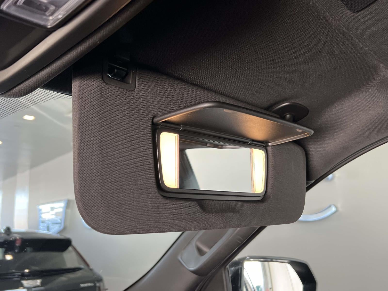 2023 Chevrolet Suburban 4WD LT