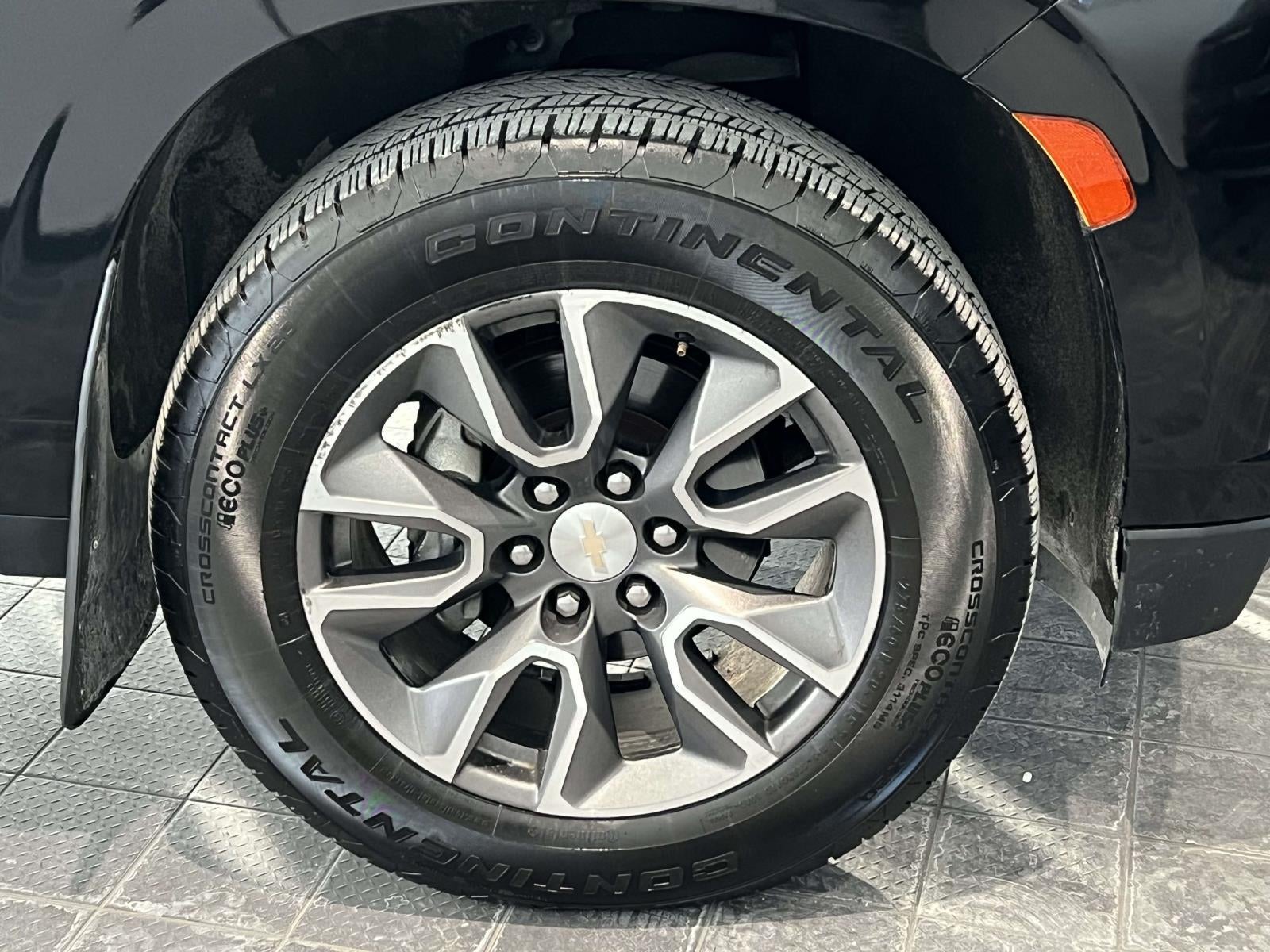 2023 Chevrolet Suburban 4WD LT