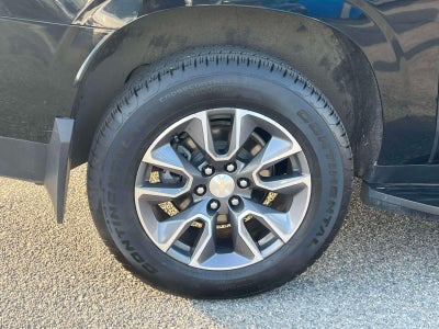2023 Chevrolet Suburban 4WD LT