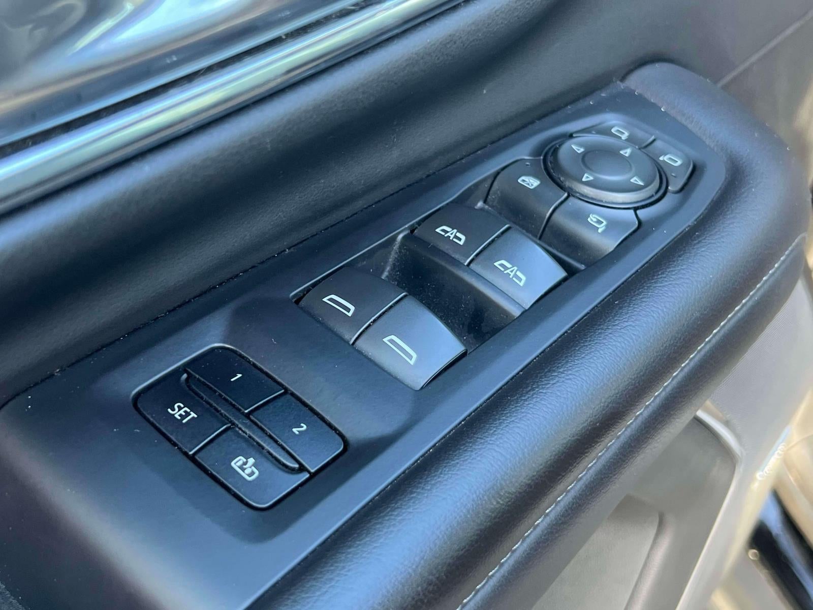 2023 Chevrolet Suburban 4WD LT