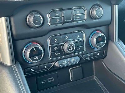 2023 Chevrolet Suburban 4WD LT