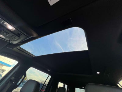 2023 Chevrolet Suburban 4WD LT