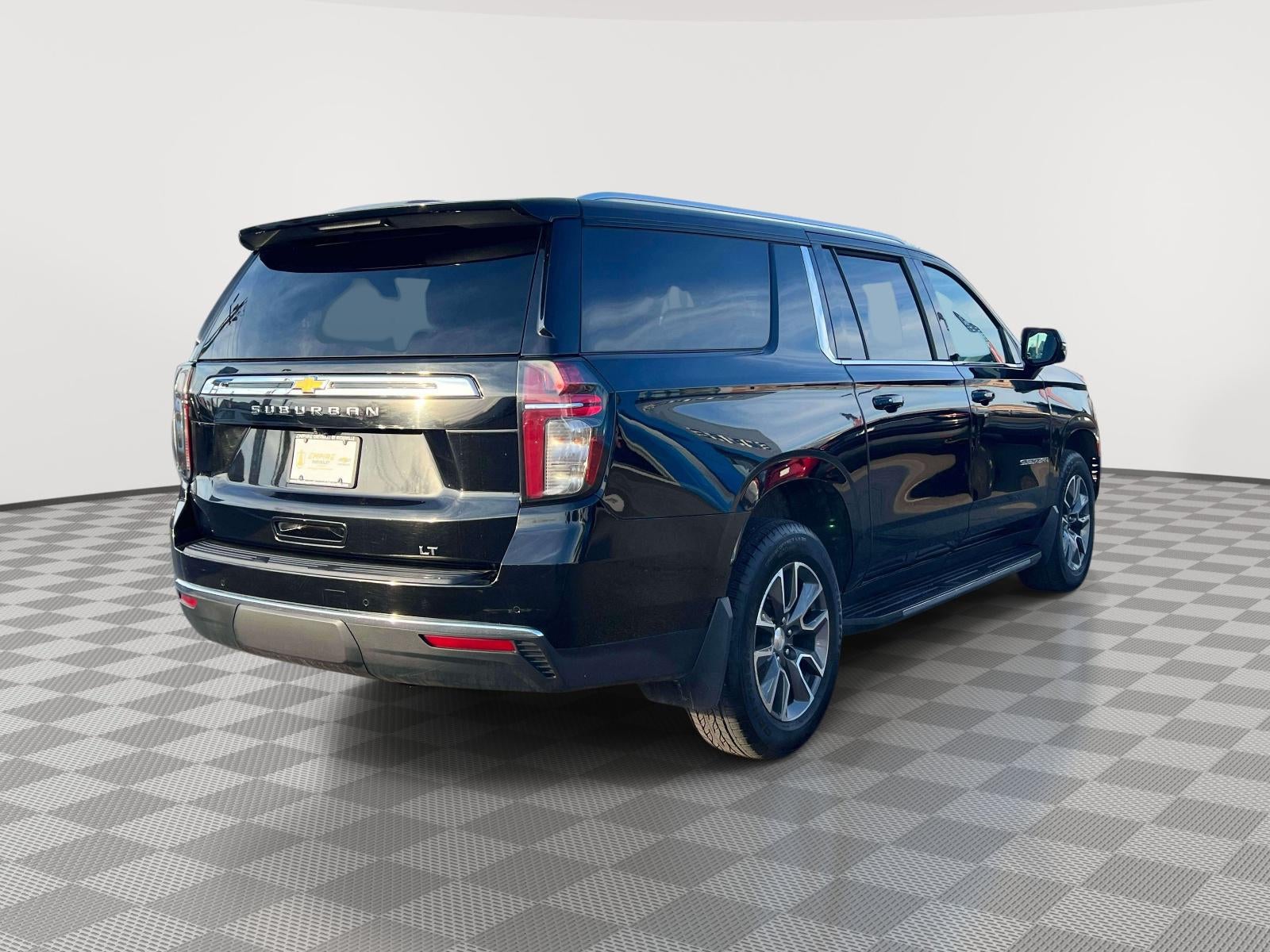 2023 Chevrolet Suburban 4WD LT