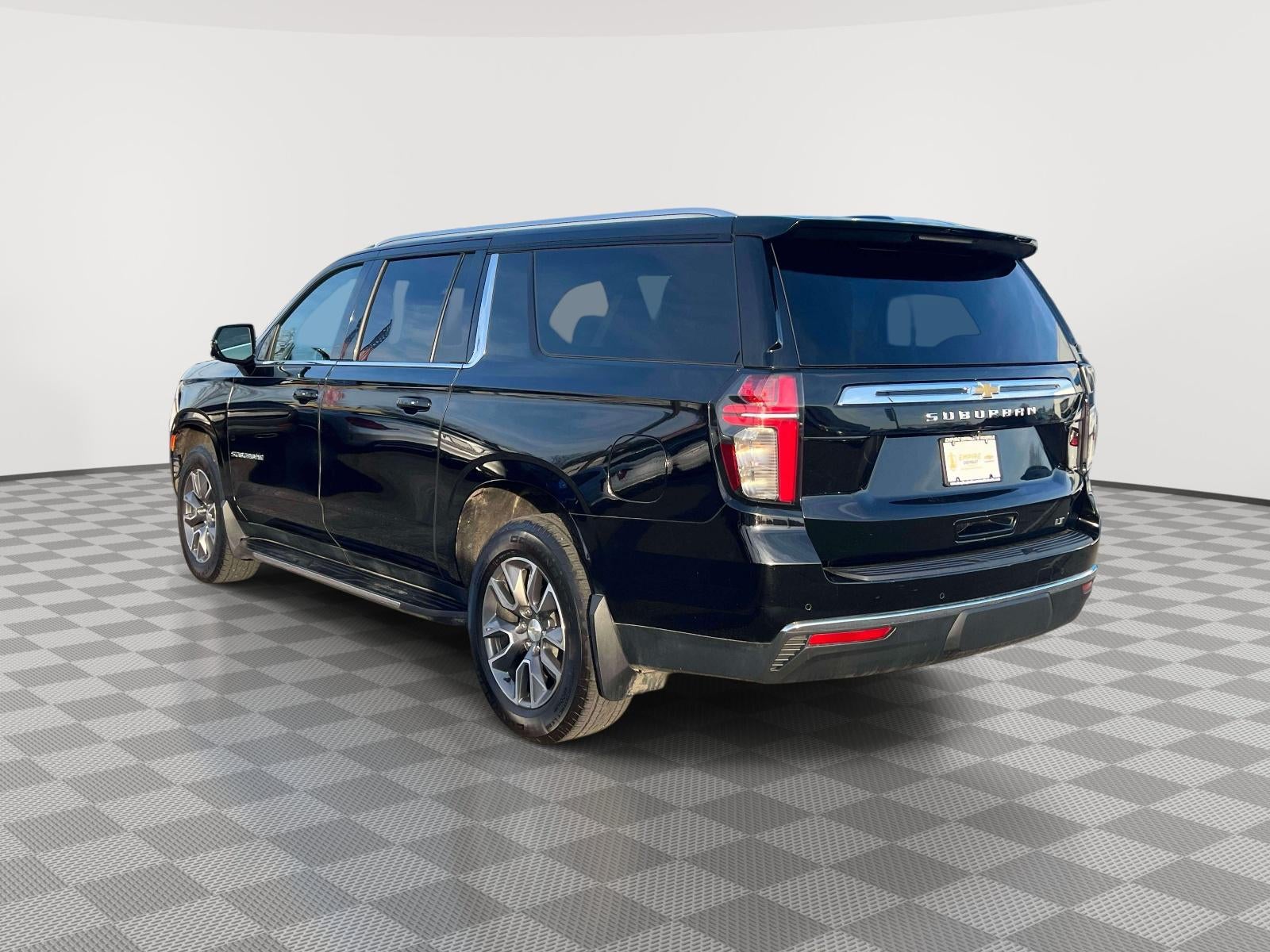 2023 Chevrolet Suburban 4WD LT