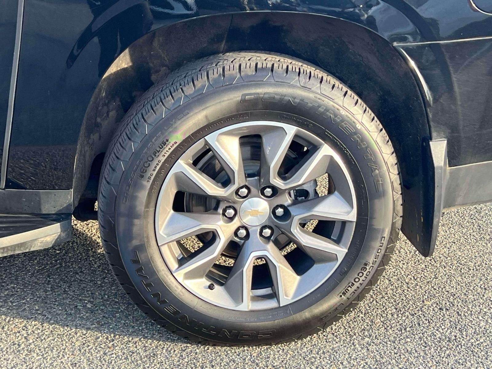 2023 Chevrolet Suburban 4WD LT