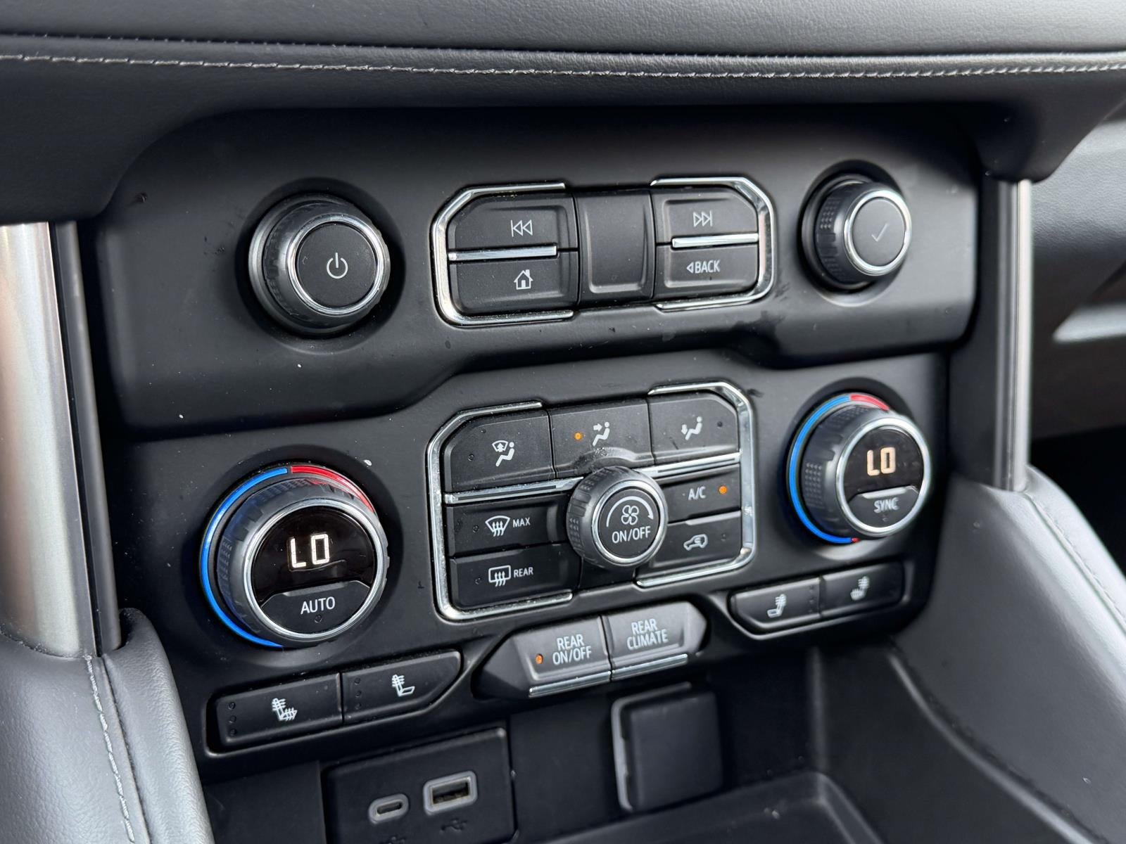 2024 Chevrolet Suburban 4WD LT