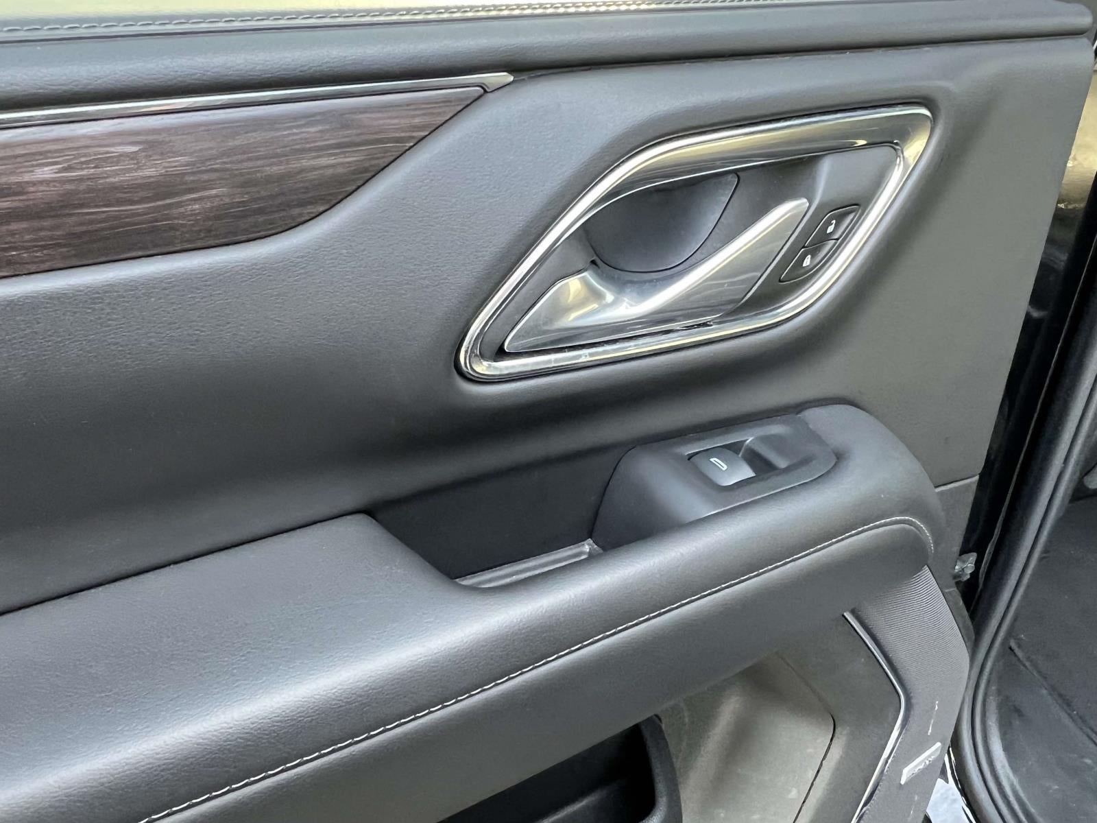 2024 Chevrolet Suburban 4WD LT