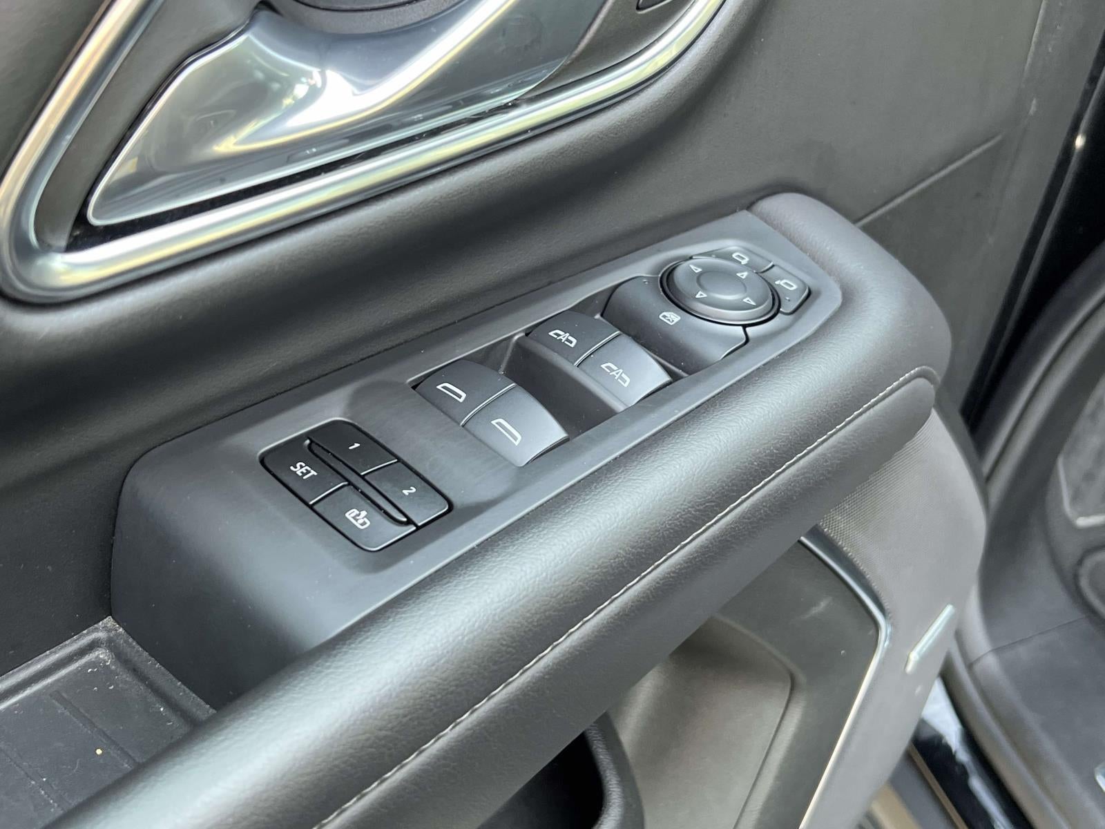 2024 Chevrolet Suburban 4WD LT