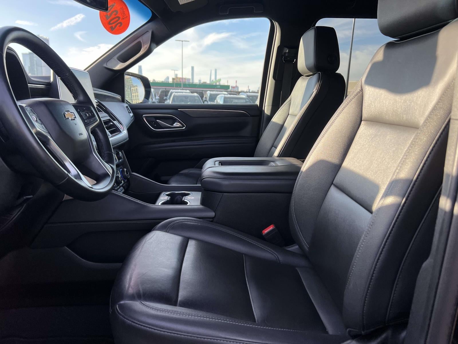 2024 Chevrolet Suburban 4WD LT