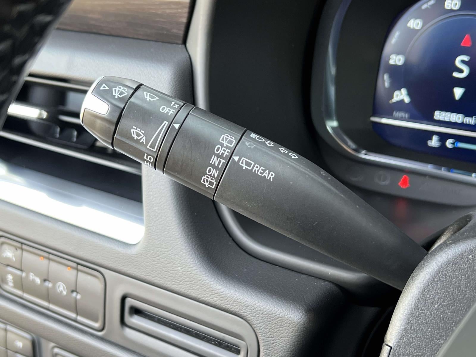 2024 Chevrolet Suburban 4WD LT