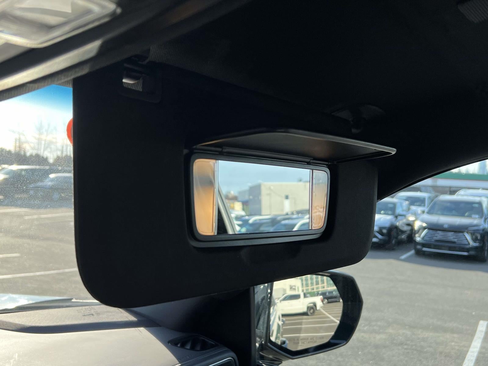 2024 Chevrolet Suburban 4WD LT