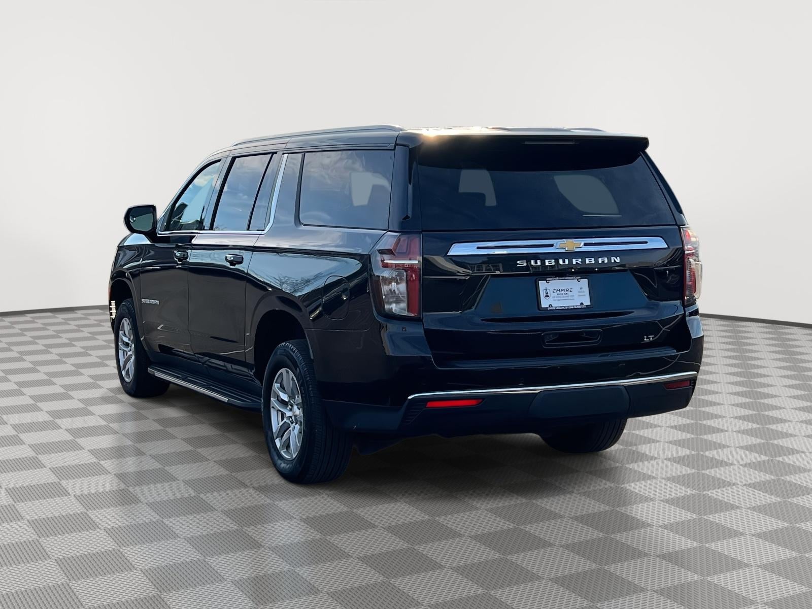 2024 Chevrolet Suburban 4WD LT
