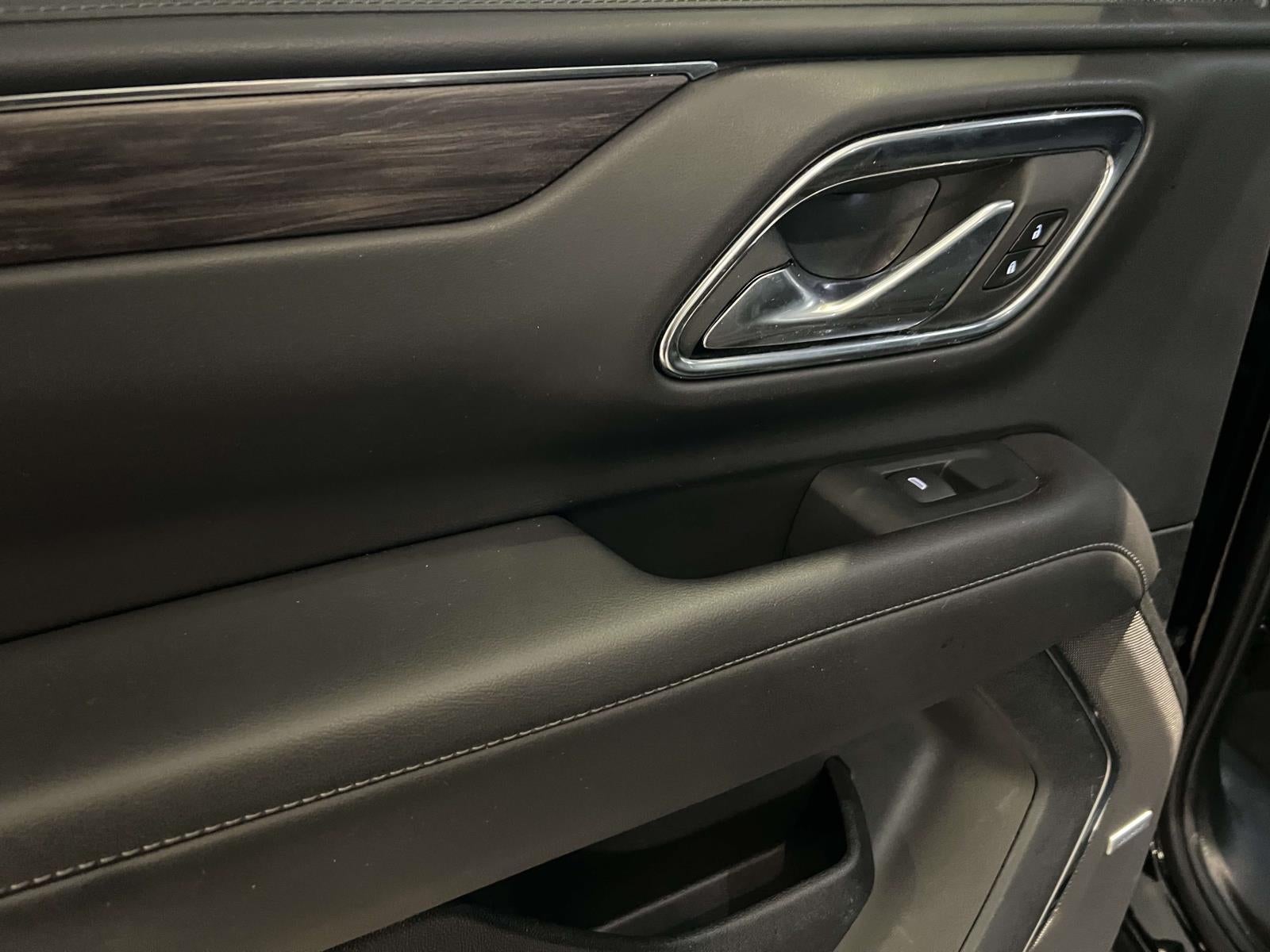 2024 Chevrolet Suburban 4WD LT