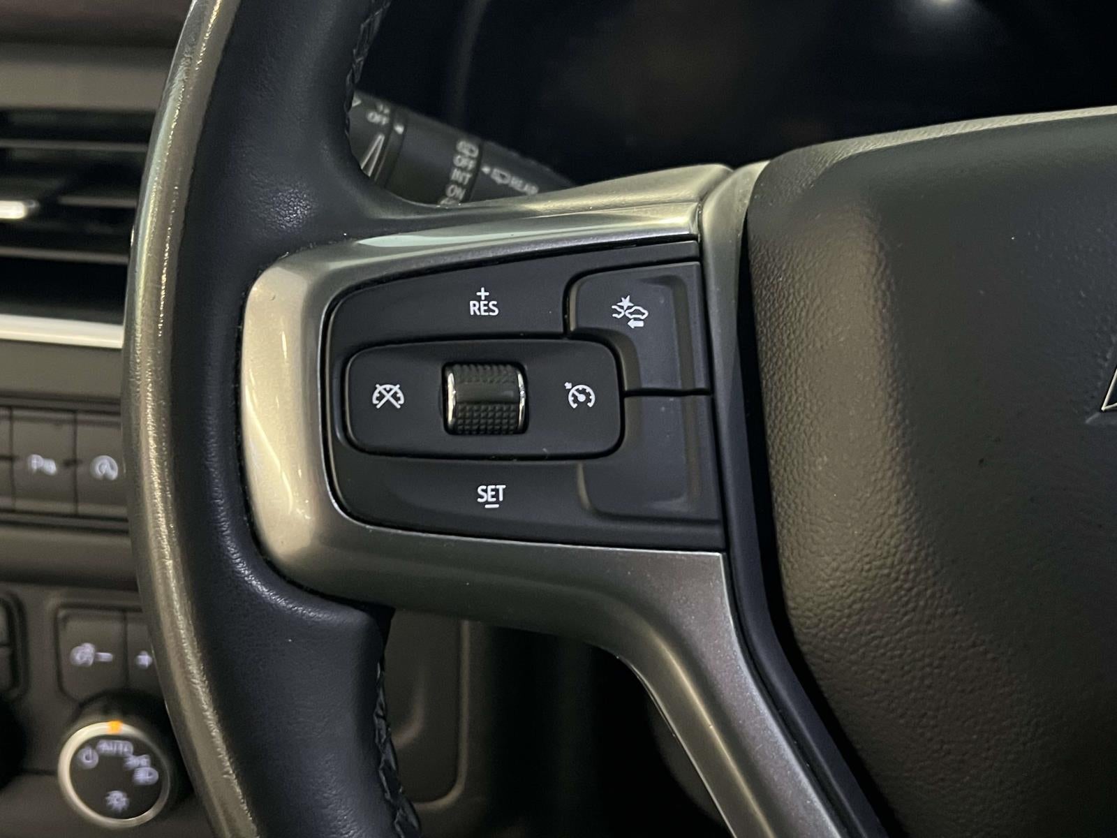 2024 Chevrolet Suburban 4WD LT