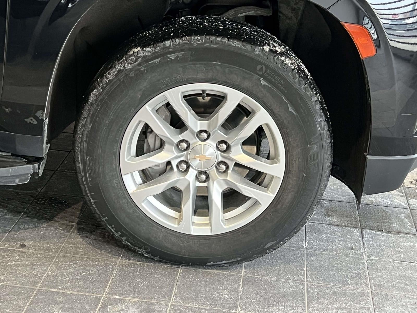 2024 Chevrolet Suburban 4WD LT