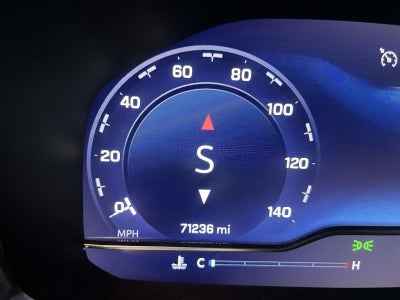 2024 Chevrolet Suburban 4WD LT