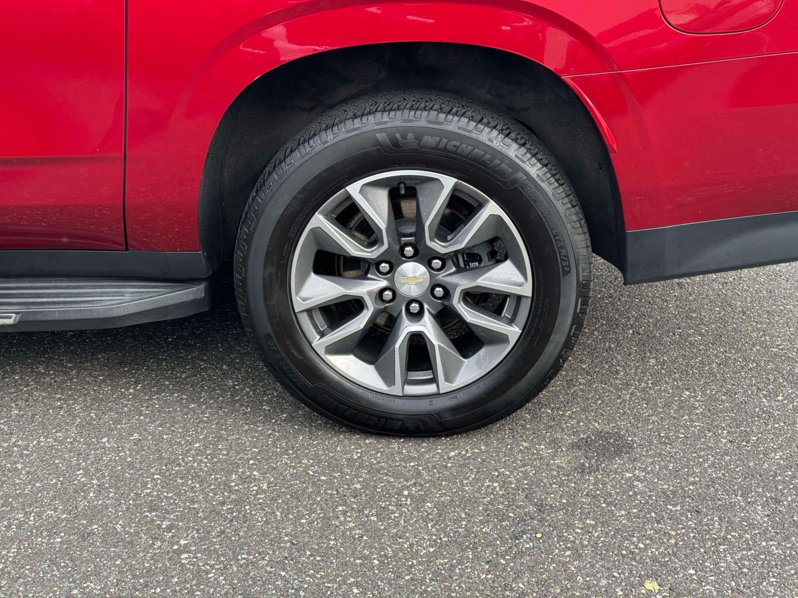 2021 Chevrolet Suburban 4WD LT