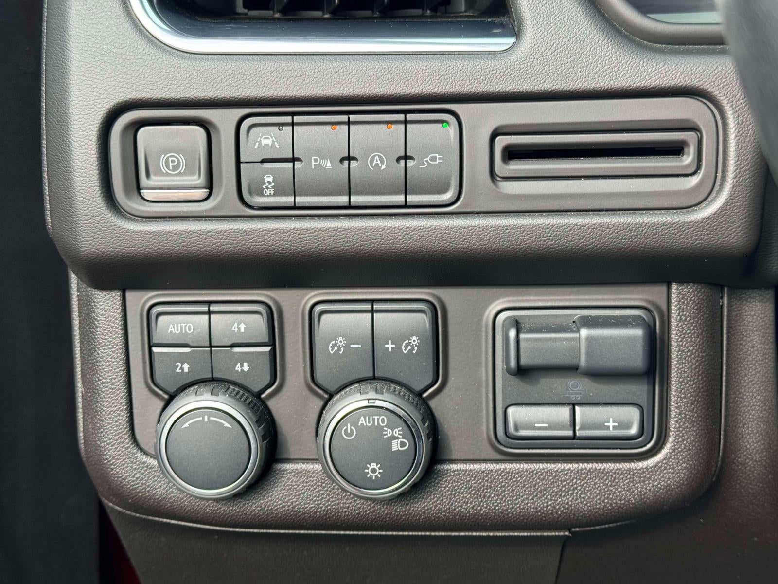 2021 Chevrolet Suburban 4WD LT