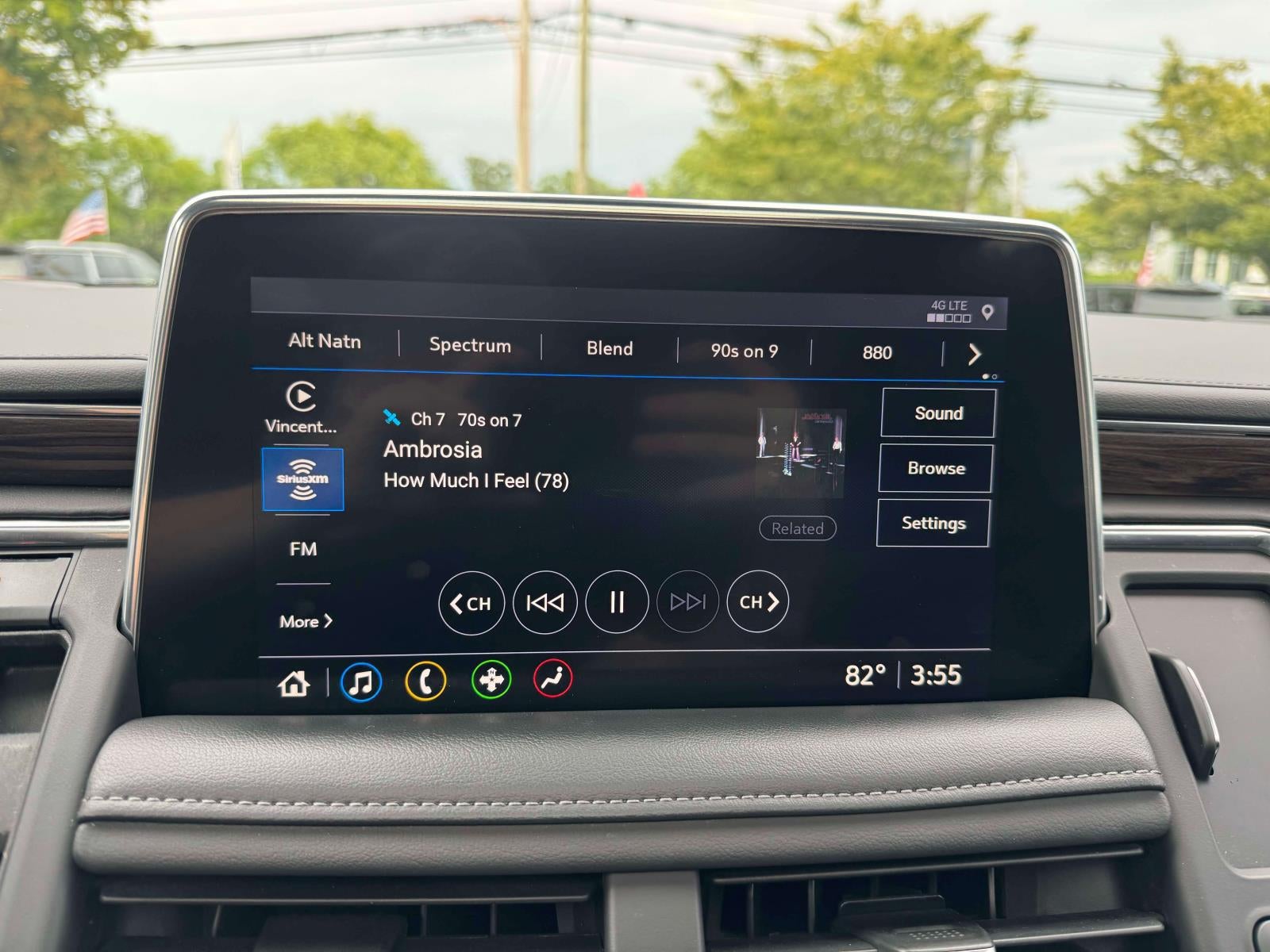 2021 Chevrolet Suburban 4WD LT