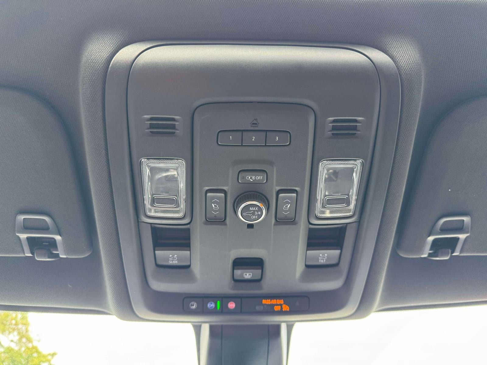 2021 Chevrolet Suburban 4WD LT