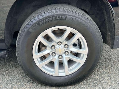 2023 Chevrolet Suburban 4WD LT