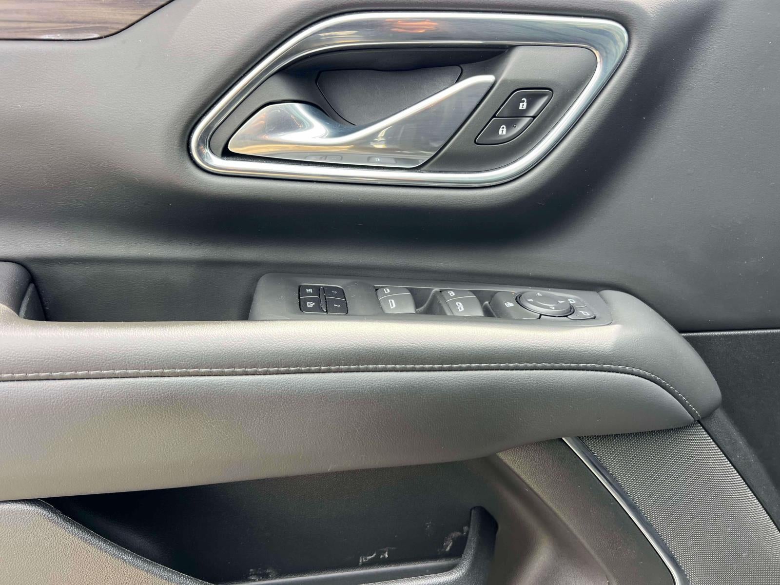 2023 Chevrolet Suburban 4WD LT
