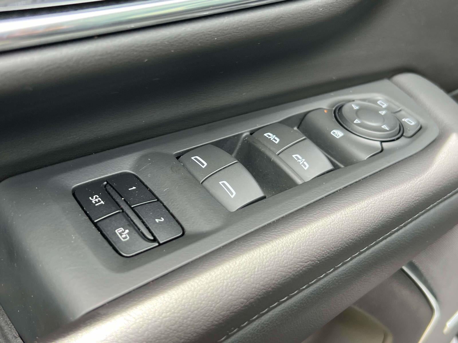 2023 Chevrolet Suburban 4WD LT