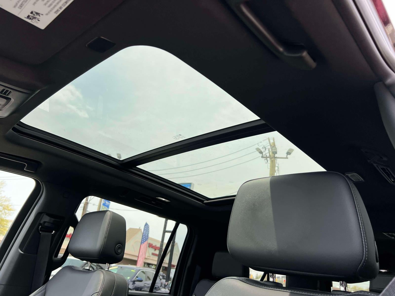 2023 Chevrolet Suburban 4WD LT