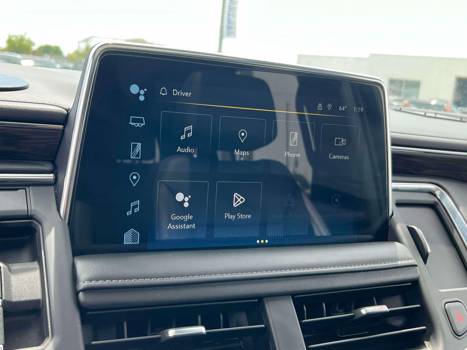 2023 Chevrolet Suburban 4WD LT