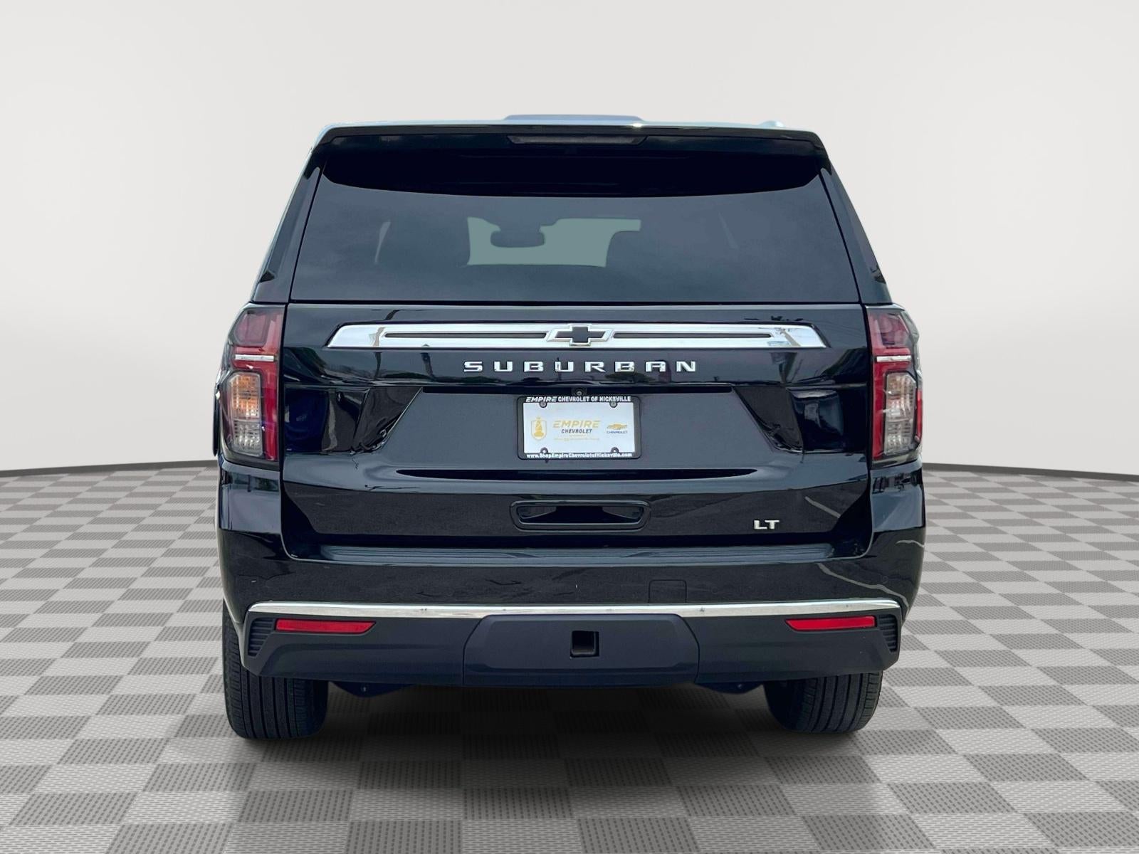 2023 Chevrolet Suburban 4WD LT