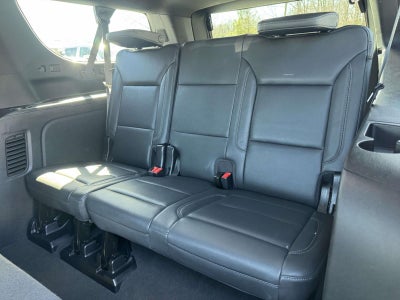 2024 Chevrolet Suburban 4WD LT